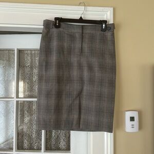 H&M glen plaid pencil skirt.  Size 8